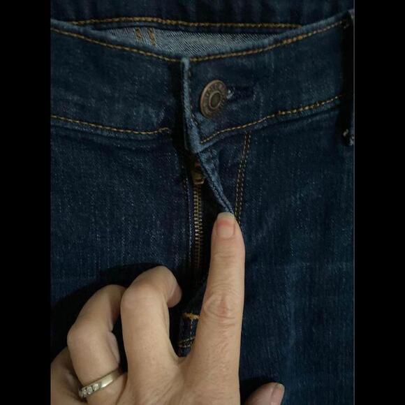 Women’s OLD NAVY original mid-rise jean. Size 10. No issues. - Picture 3 of 8